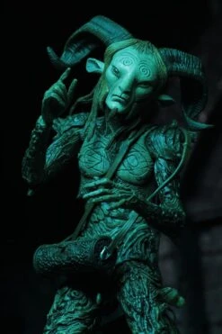 NECA Guillermo Del Toro Collection - Pans Labyrinth - Faun Figur -NECA Store 4cdb9e8e5ed30b000dd6e355ec728da5becbc0b666a4570a7d730a0f457eaa64
