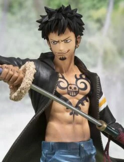 One Piece - Trafalgar Law Dressrosa Figuarts Zero Figur -NECA Store 5e0c3cb5ec59bcbe63739341a6c543faf10f0d77517d292bedf7e96b2f7b051b