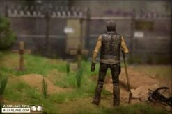 The Walking Dead TV Serie 9 - Grave Digger Daryl Dixon Figur -NECA Store 675c1f1cc6db3dce77a9c78668706d4fe4515668875b65e34c837359fd87ca3e