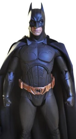 NECA Batman Begins - Batman 1/4 Scale 46cm Actionfigur -NECA Store 94a4d24724b6d08889830c4918f493a5bbe2b3b6fb4e6b6ee0f3d7917a885052
