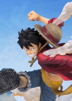 One Piece Figuarts Zero - Monkey D. Luffy Gum Gum Hawk Whip -NECA Store 9ea2c5a50207dddc19be26a706fe5f7c675532367de1c30ad431b6a5a8b80b08