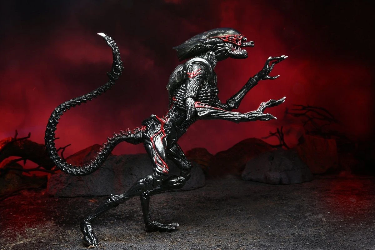 NECA Kenner Tribute Figur - Ultimate Night Cougar Alien 6 NECA Kenner Tribute Figur - Ultimate Night Cougar Alien – Bild 6