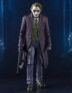 The Dark Knight - The Joker S.H.Figuarts Figur -NECA Store d50b87b2405ea4c946e8fea099b59b7eba2463ac180cc866525a636ed679a8b6