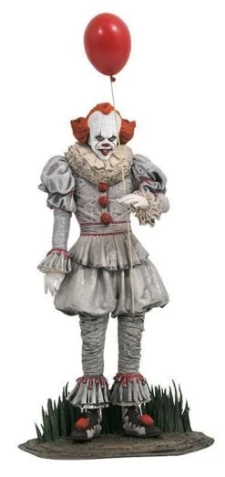 Diamond Select IT Chapter Two - Pennywise Gallery Diorama
