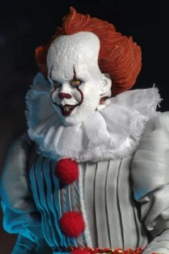 NECA IT (ES) - Ultimate Pennywise 2017 Clothed Figur -NECA Store fig97530 4